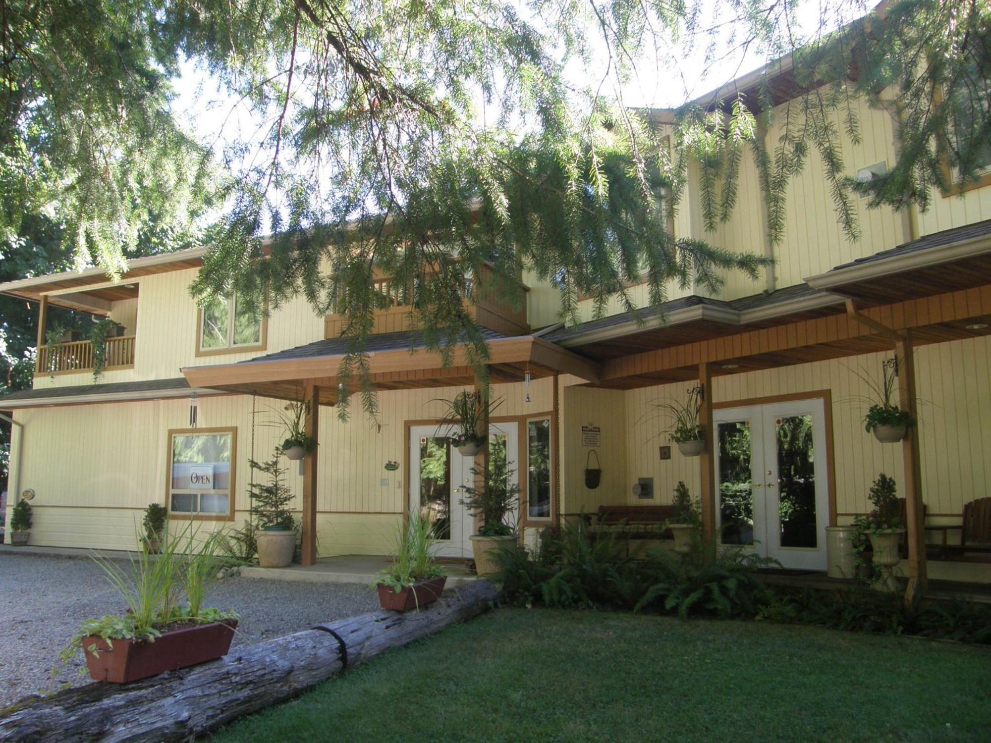 Cedar Wood Port Alberni