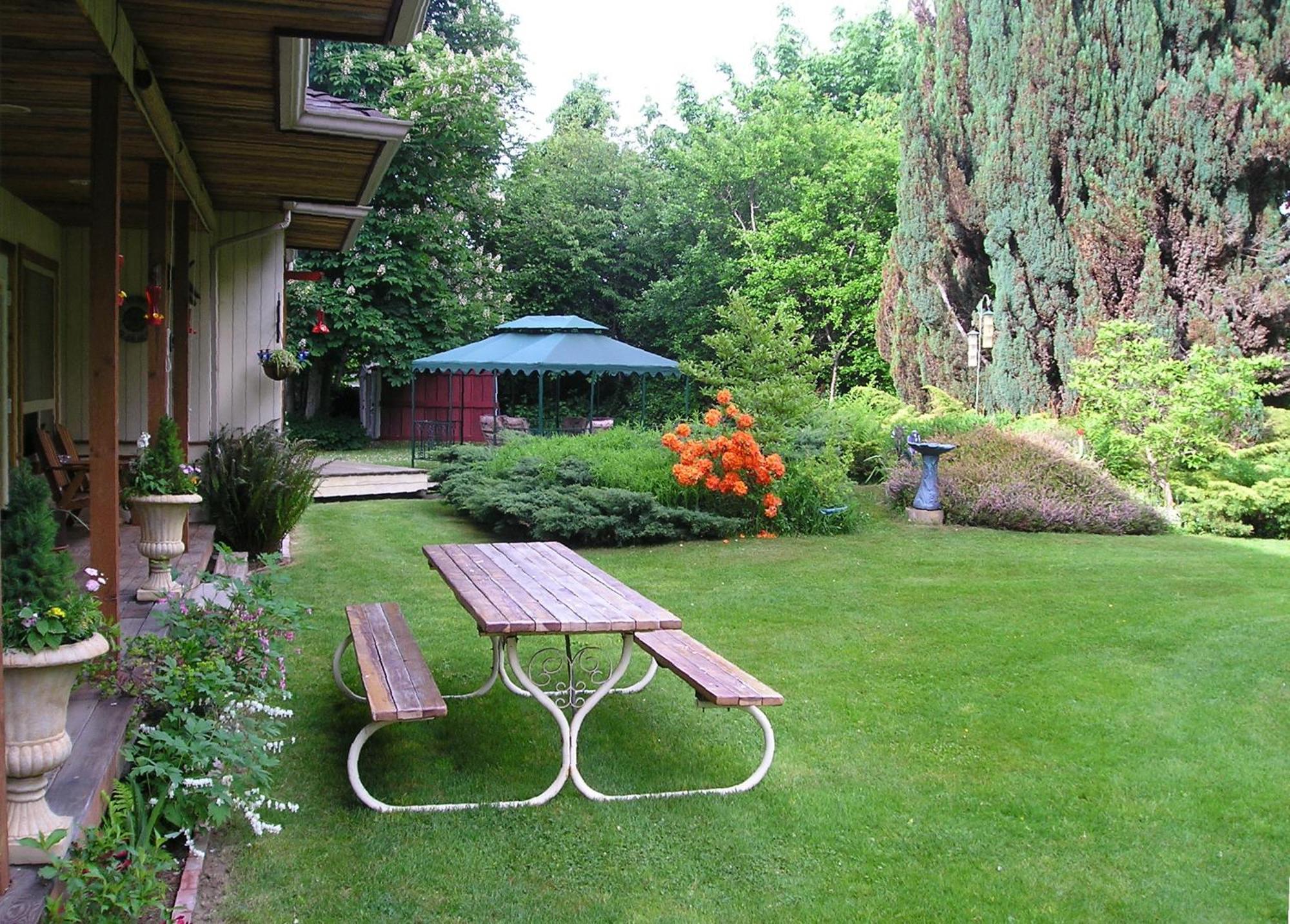 Bed & Breakfast Cedar Wood Port Alberni