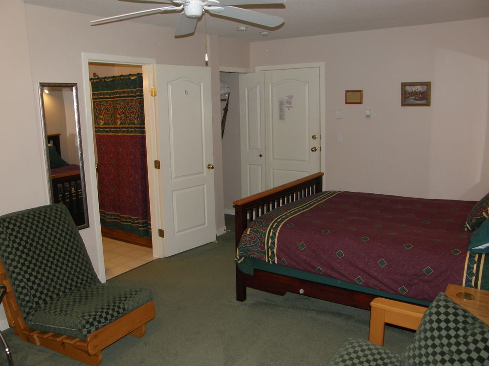 Bed & Breakfast Cedar Wood