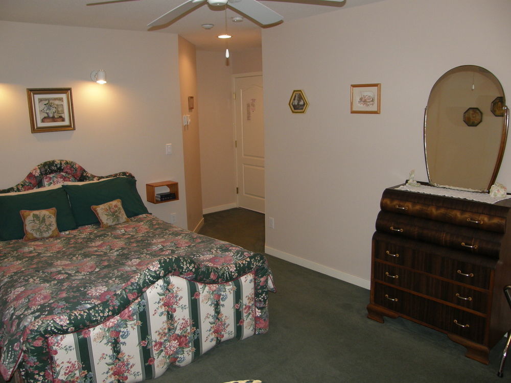 Bed & Breakfast Cedar Wood 4*
