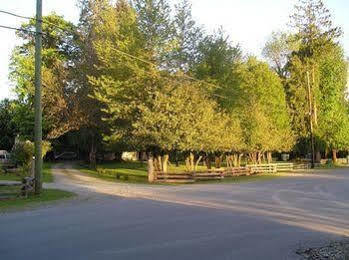 Cedar Wood 4* Port Alberni