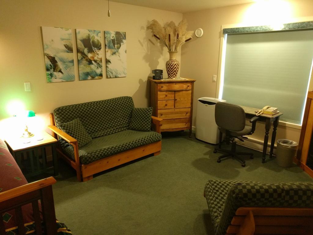 Cedar Wood Port Alberni